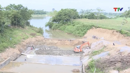 Bản tin Thời sự tối 31/10/2025: Đẩy nhanh tiến độ thi công các công trình phòng chống thiên tai và phục vụ sản xuất